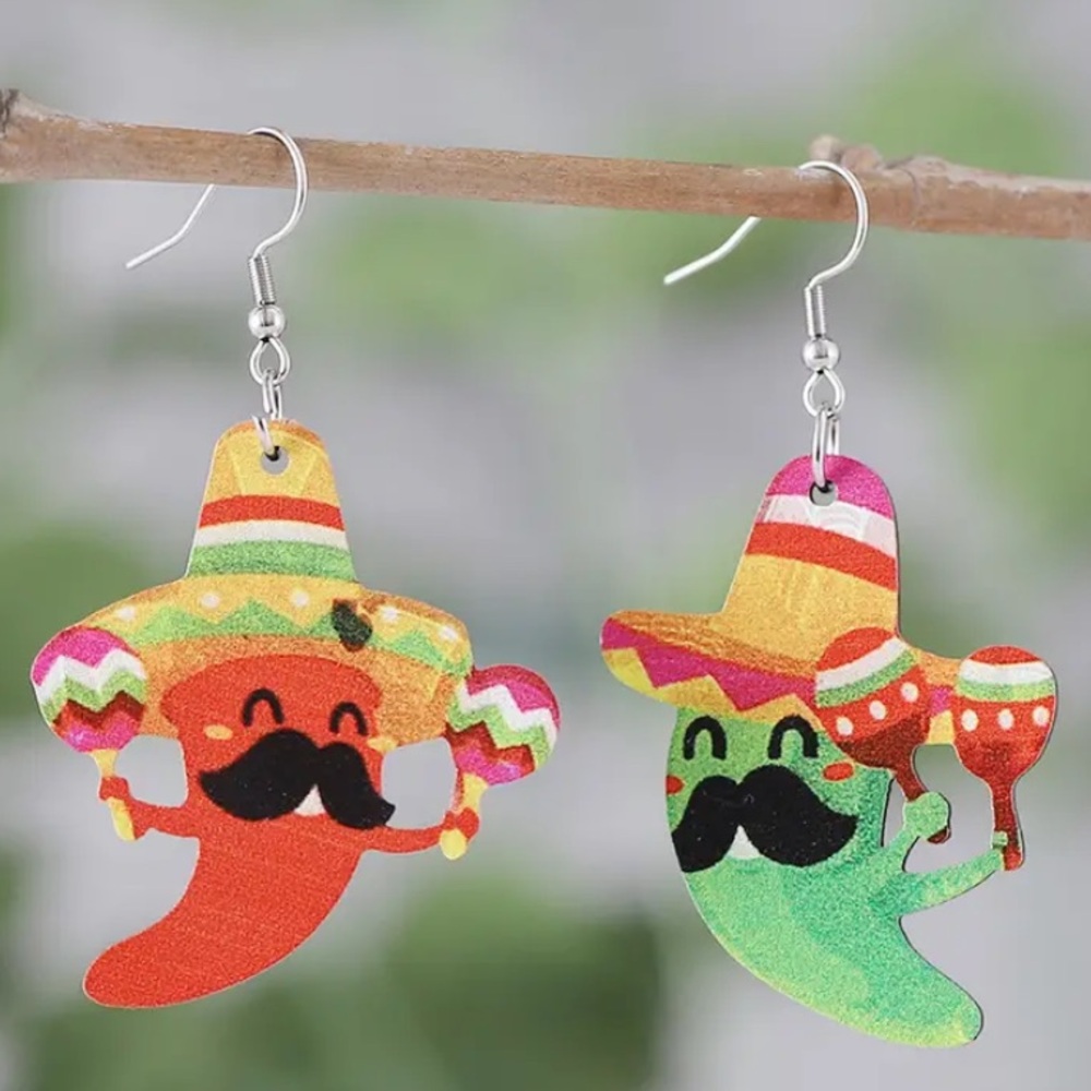 Cinco de Mayo fun Jalapeño red green mismatched wooden earrings double sided nwt